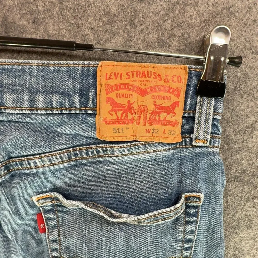 Levis these levi